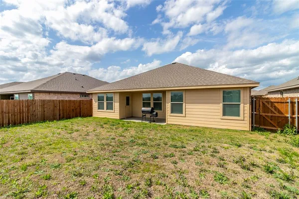 $299,000 | 1905 Skylar Lane, Cleburne, TX 76033