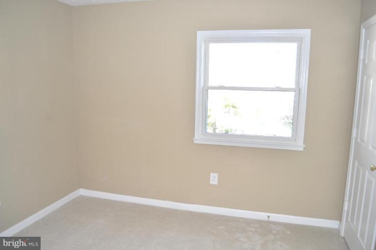 13248 Kurtz Road Woodbridge, VA 22193 - Photo 5 of 21 Bedroom #2