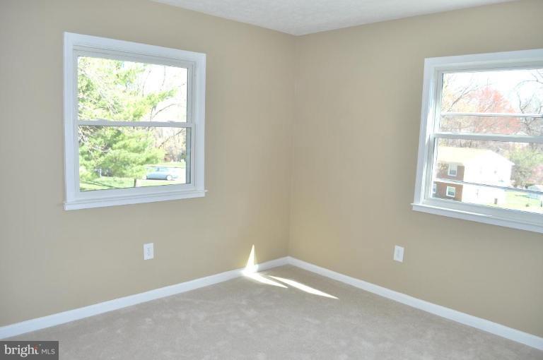 13248 Kurtz Road Woodbridge, VA 22193 - Photo 6 of 21 Bedroom #3