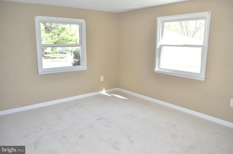 13248 Kurtz Road Woodbridge, VA 22193 - Photo 7 of 21 Bedroom #4