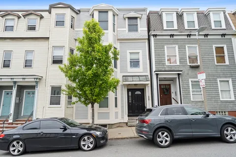 $520,000 | 288 West 3rd Street, Unit 3, Boston, MA 02127