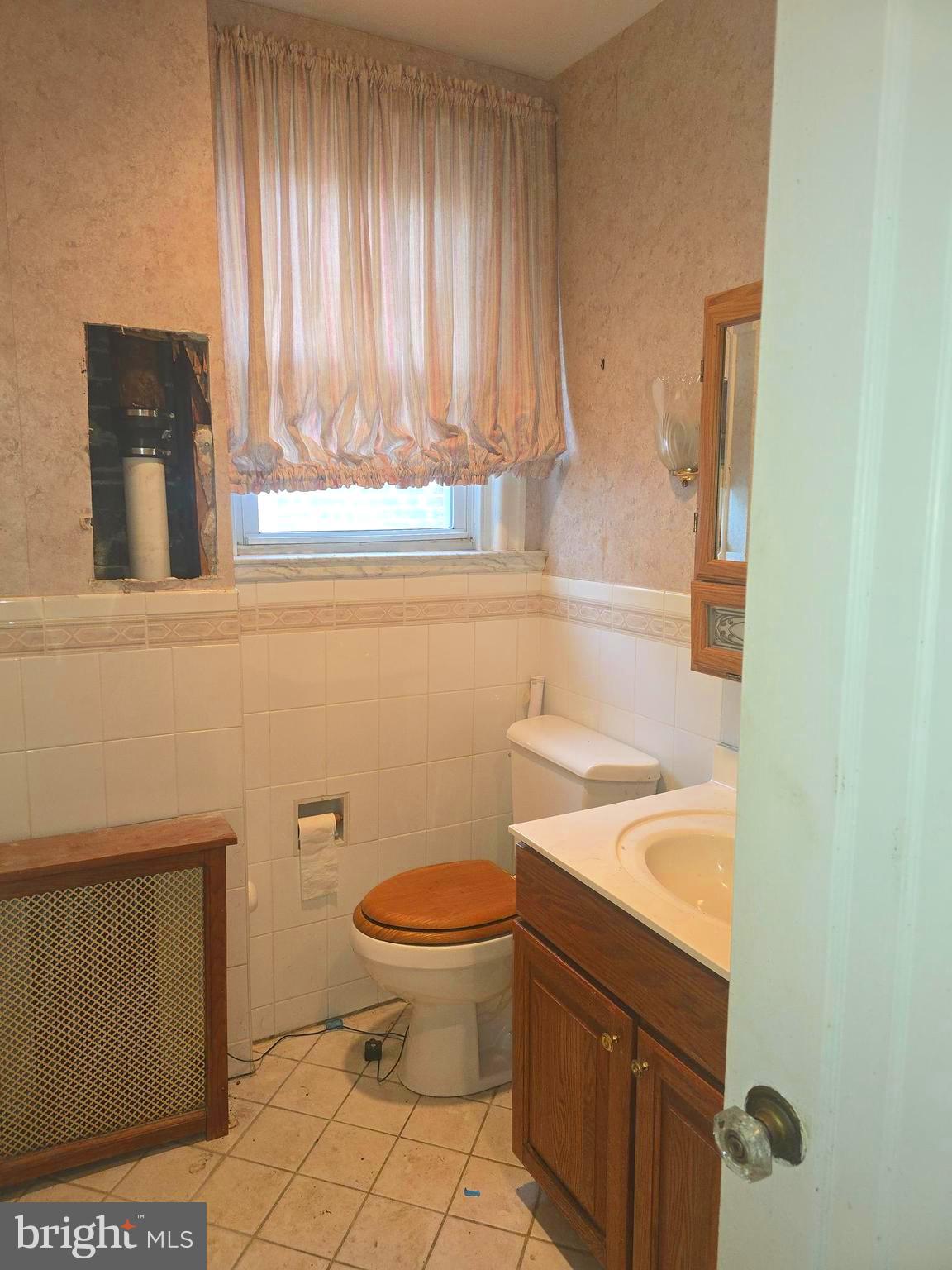 4428 Sherwood Road Philadelphia, PA 19131 - Photo 14 of 19