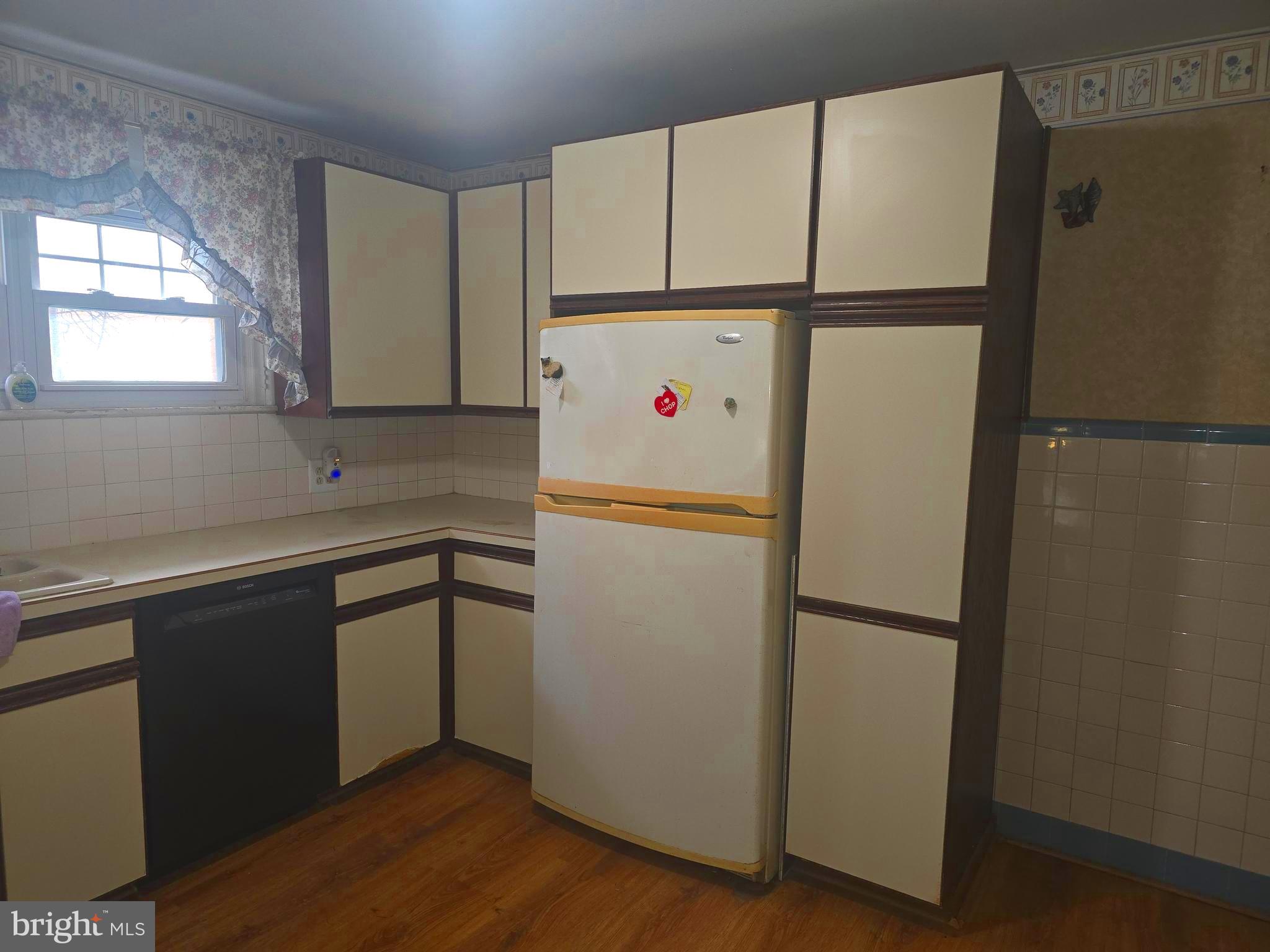 4428 Sherwood Road Philadelphia, PA 19131 - Photo 9 of 19