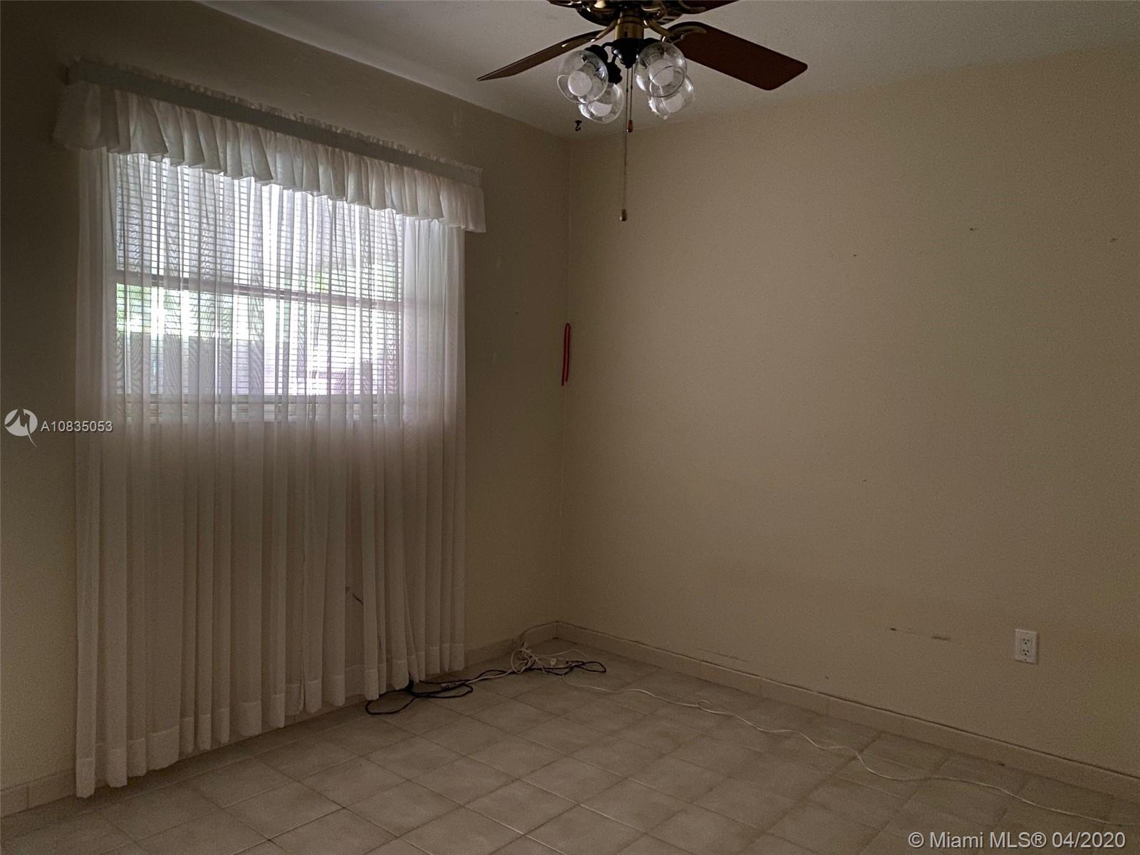 9555 Southwest 29th Street Miami, FL 33165 - Photo 12 of 27 Gallery Image 12