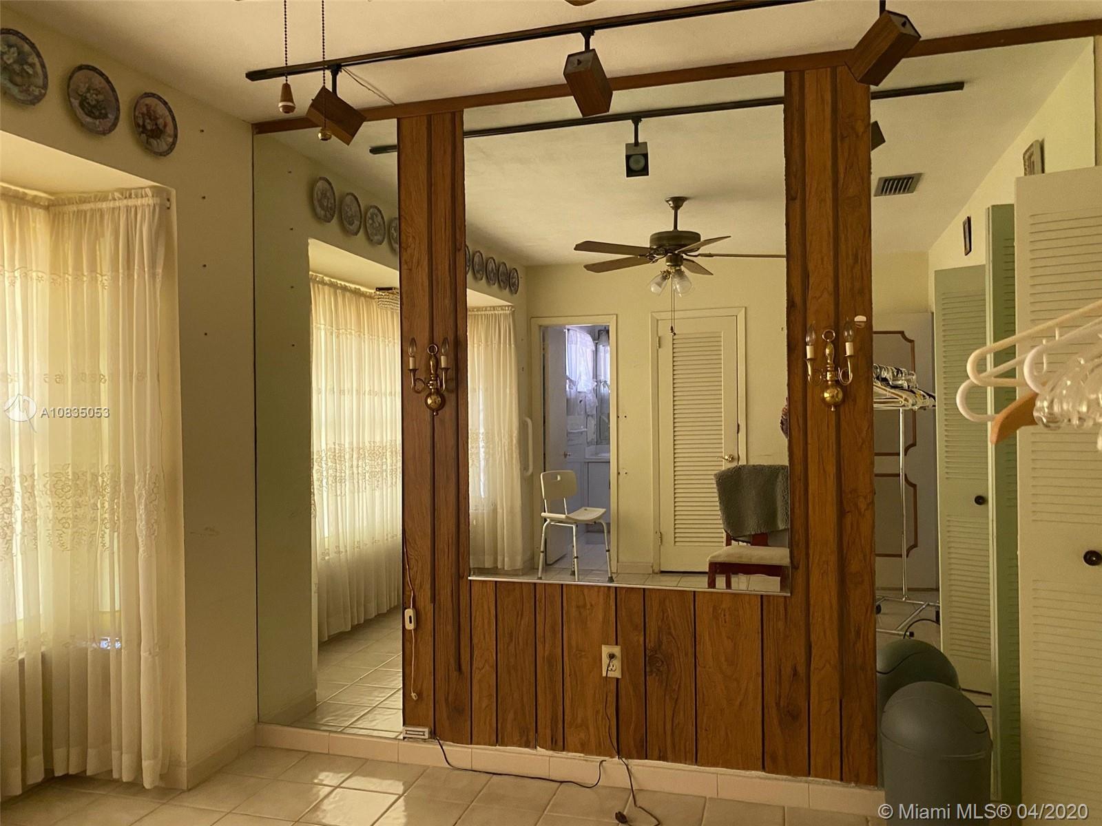 9555 Southwest 29th Street Miami, FL 33165 - Photo 16 of 27 Gallery Image 16