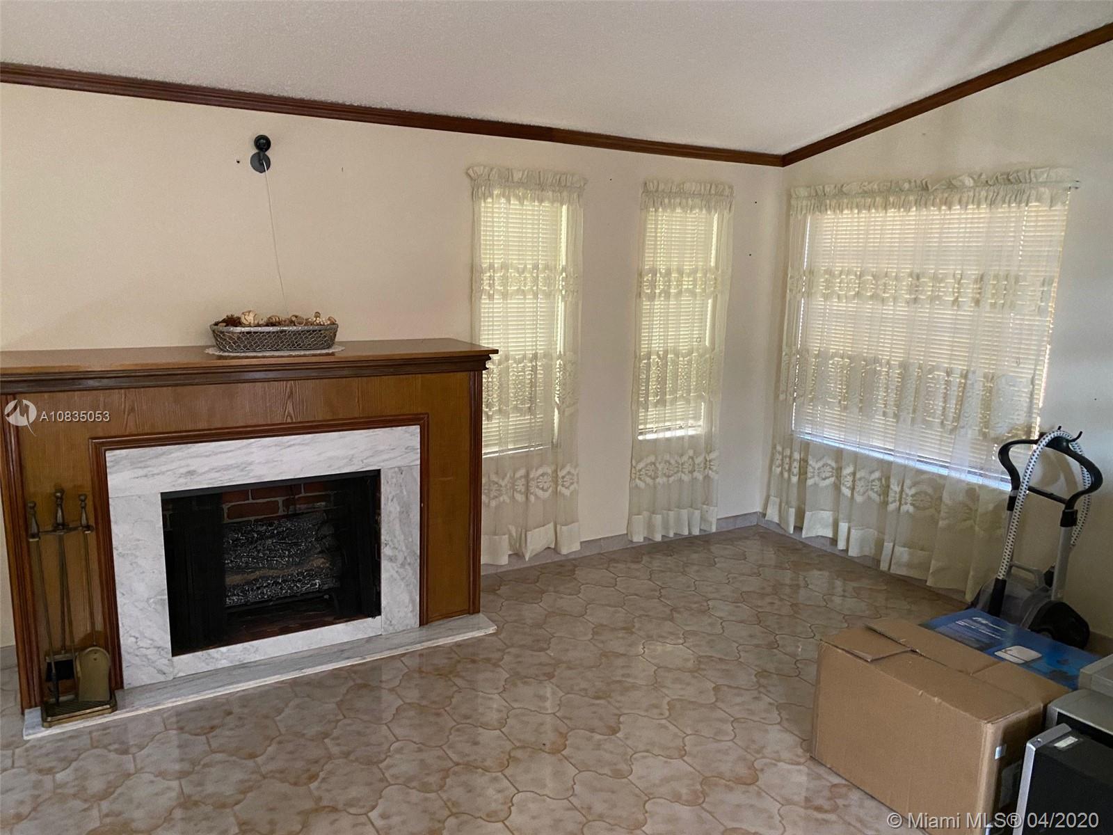 9555 Southwest 29th Street Miami, FL 33165 - Photo 4 of 27 Gallery Image 4