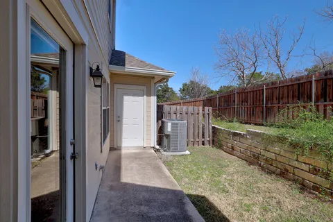 $375,000 | 10300 Morado Cove, Unit 802, Austin, TX 78759