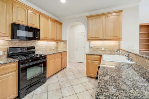 $375,000 | 10300 Morado Cove, Unit 802, Austin, TX 78759