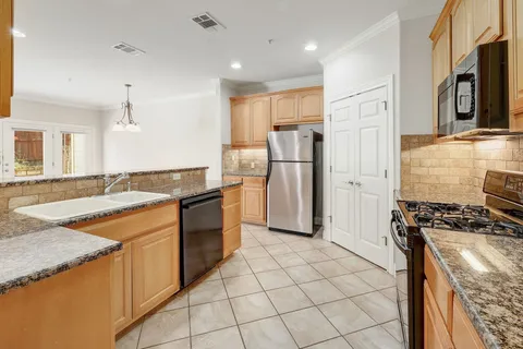 $375,000 | 10300 Morado Cove, Unit 802, Austin, TX 78759