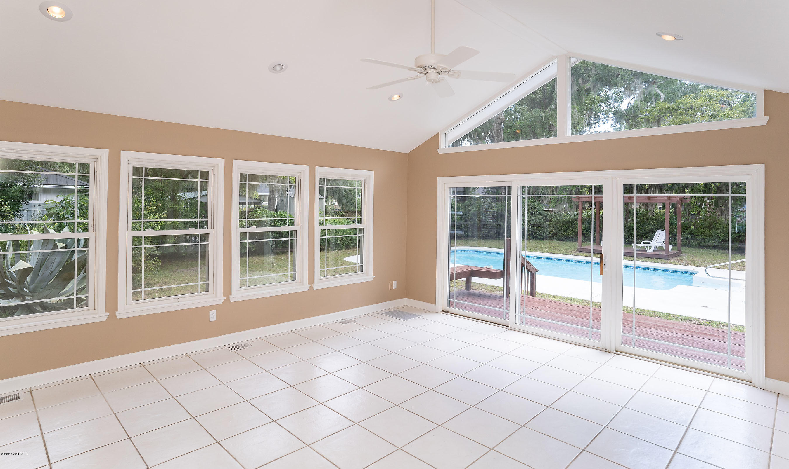 117 Fort Lyttleton Road Beaufort, SC 29902 - Photo 3 of 28 DSC02605-SMALL