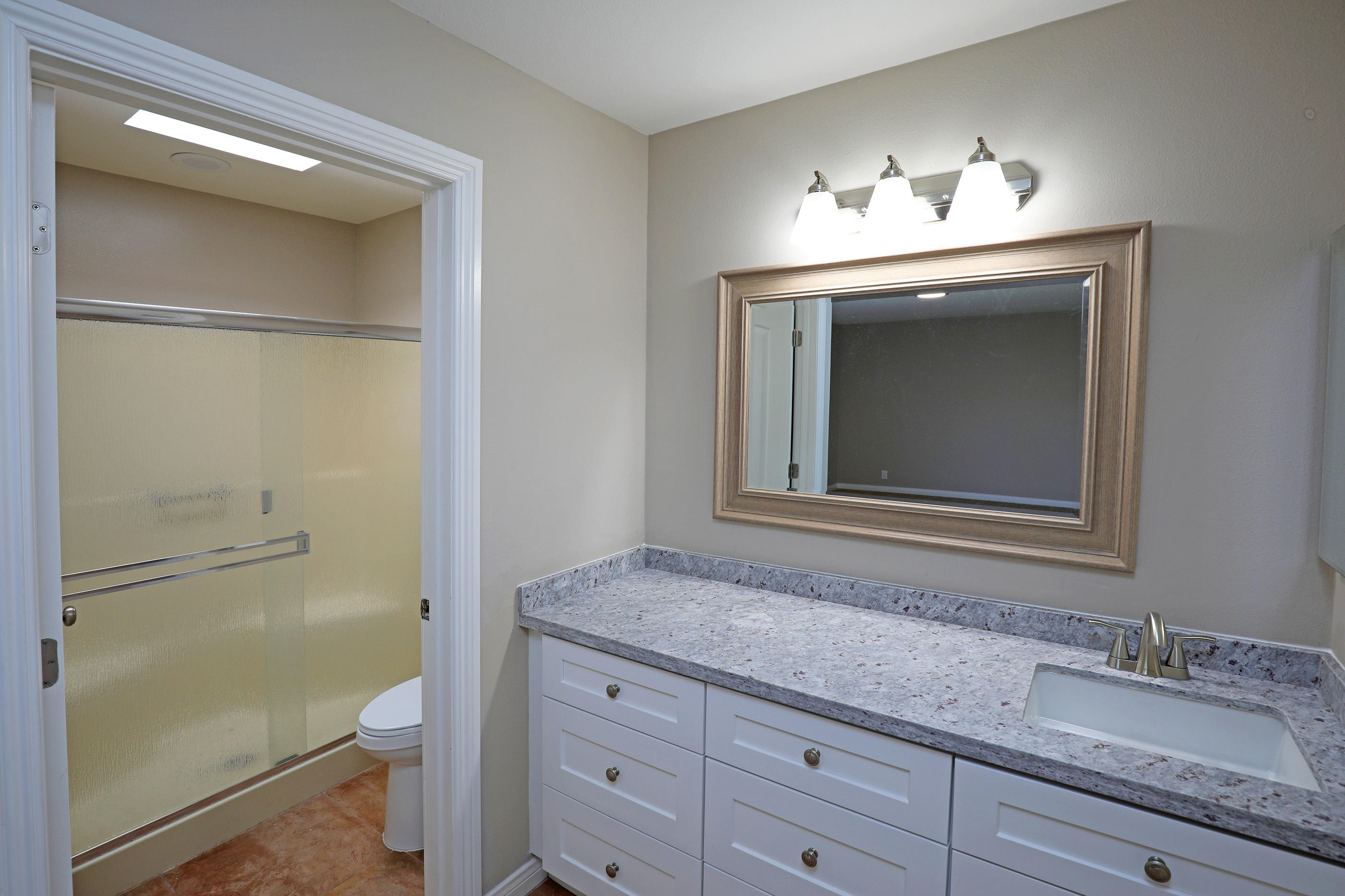 421 Reed Court Goleta, CA 93117 - Photo 16 of 21 Master Bath