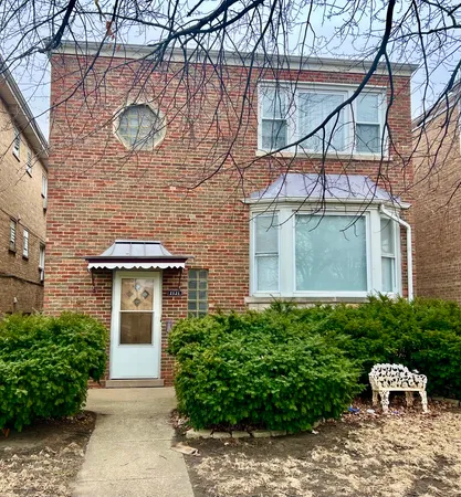 $1,995 | 1515 Maple Avenue, Unit 1, Berwyn, IL 60402