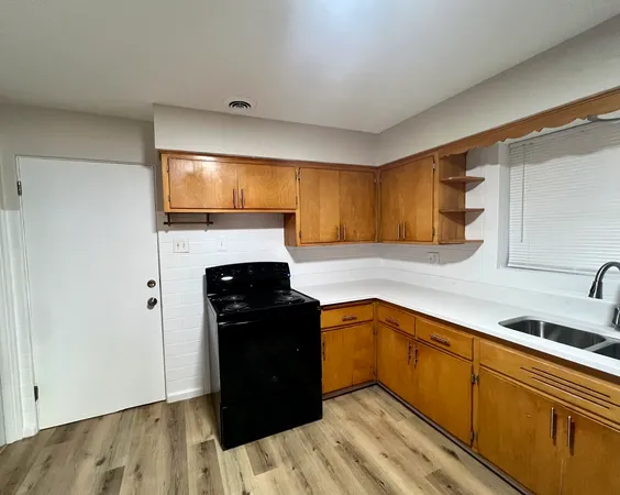 $1,995 | 1515 Maple Avenue, Unit 1, Berwyn, IL 60402