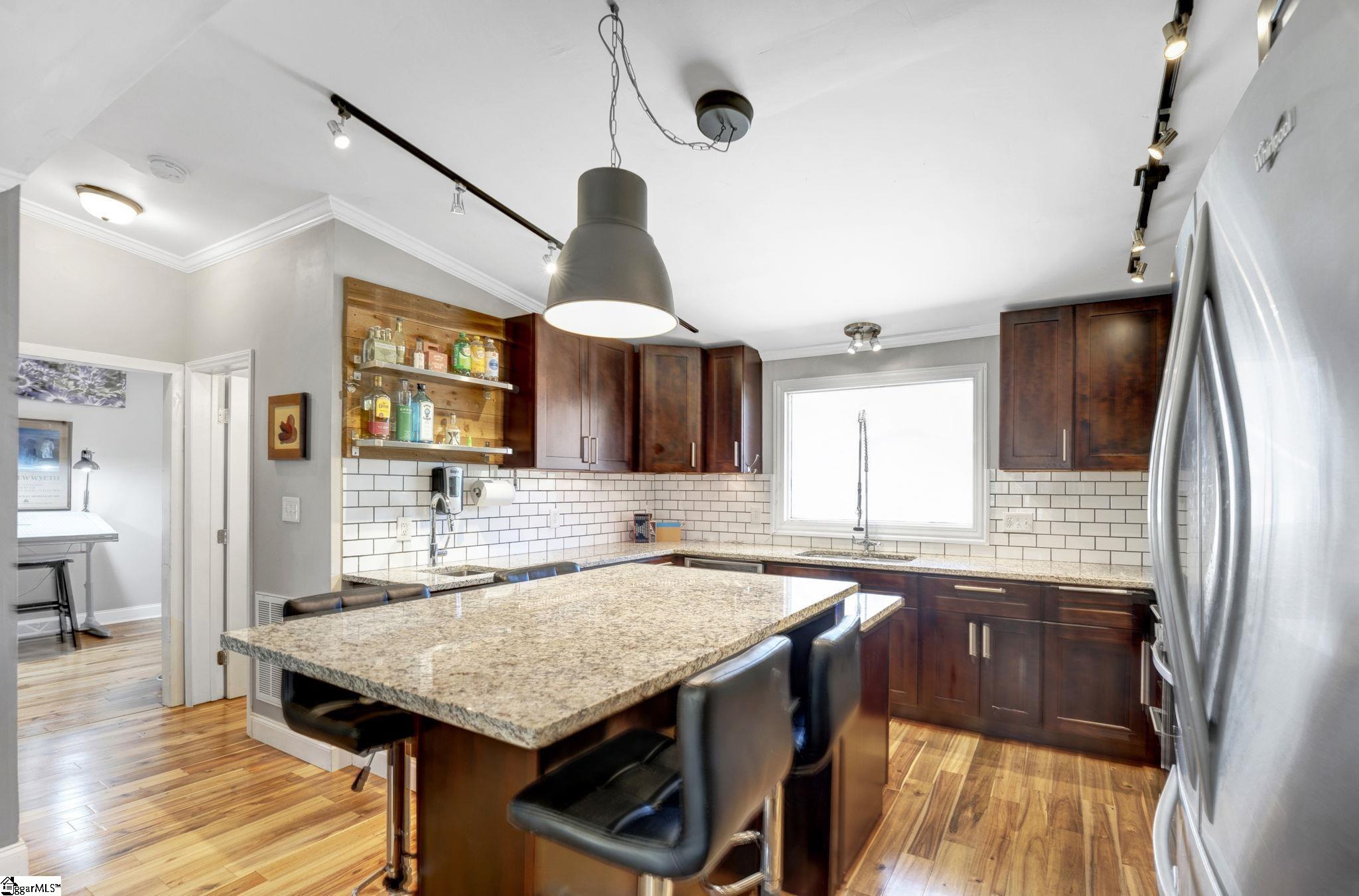 237 Old Grove Road Greenville, SC 29605 - Photo 12 of 36
