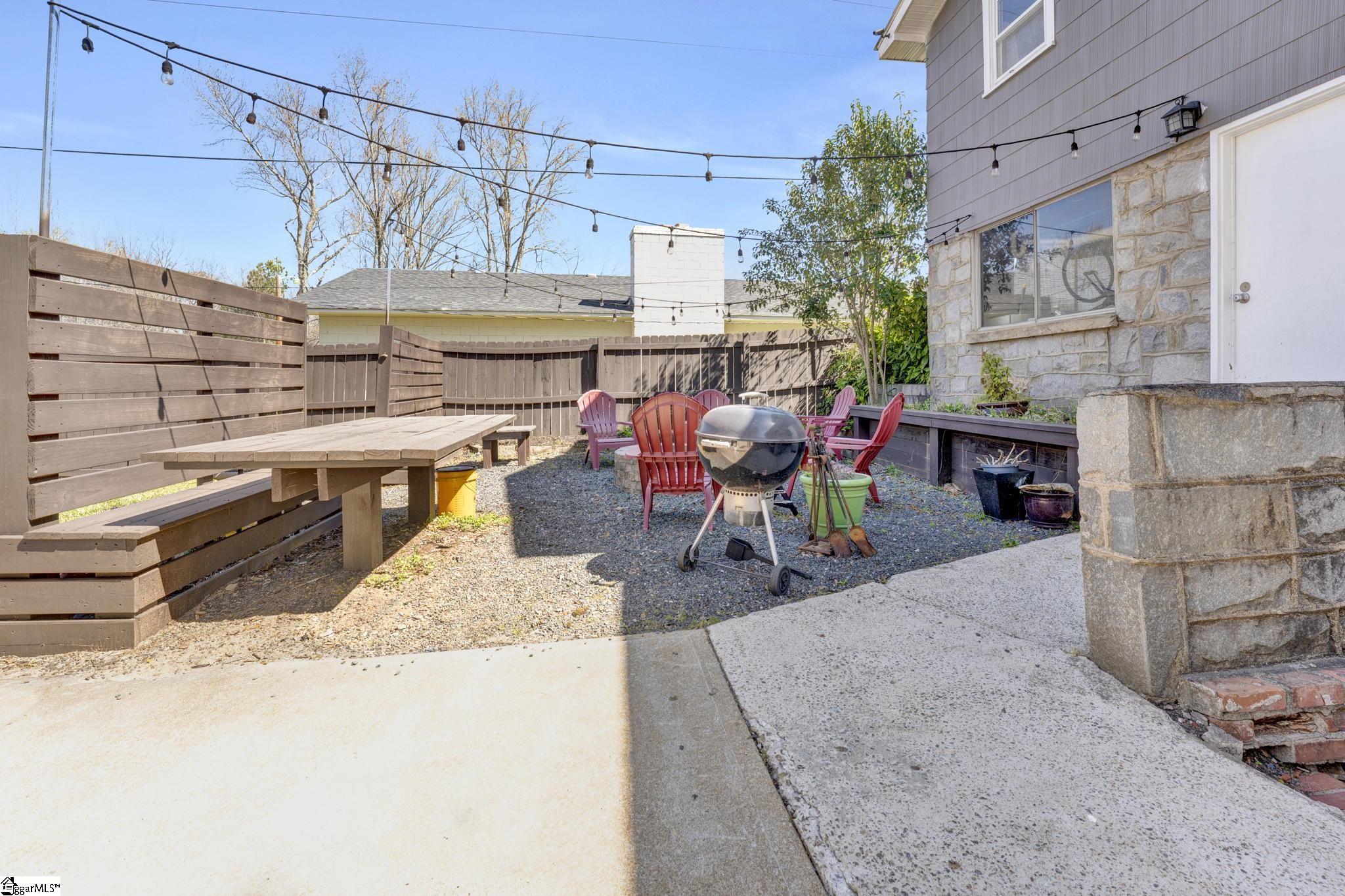 237 Old Grove Road Greenville, SC 29605 - Photo 31 of 36