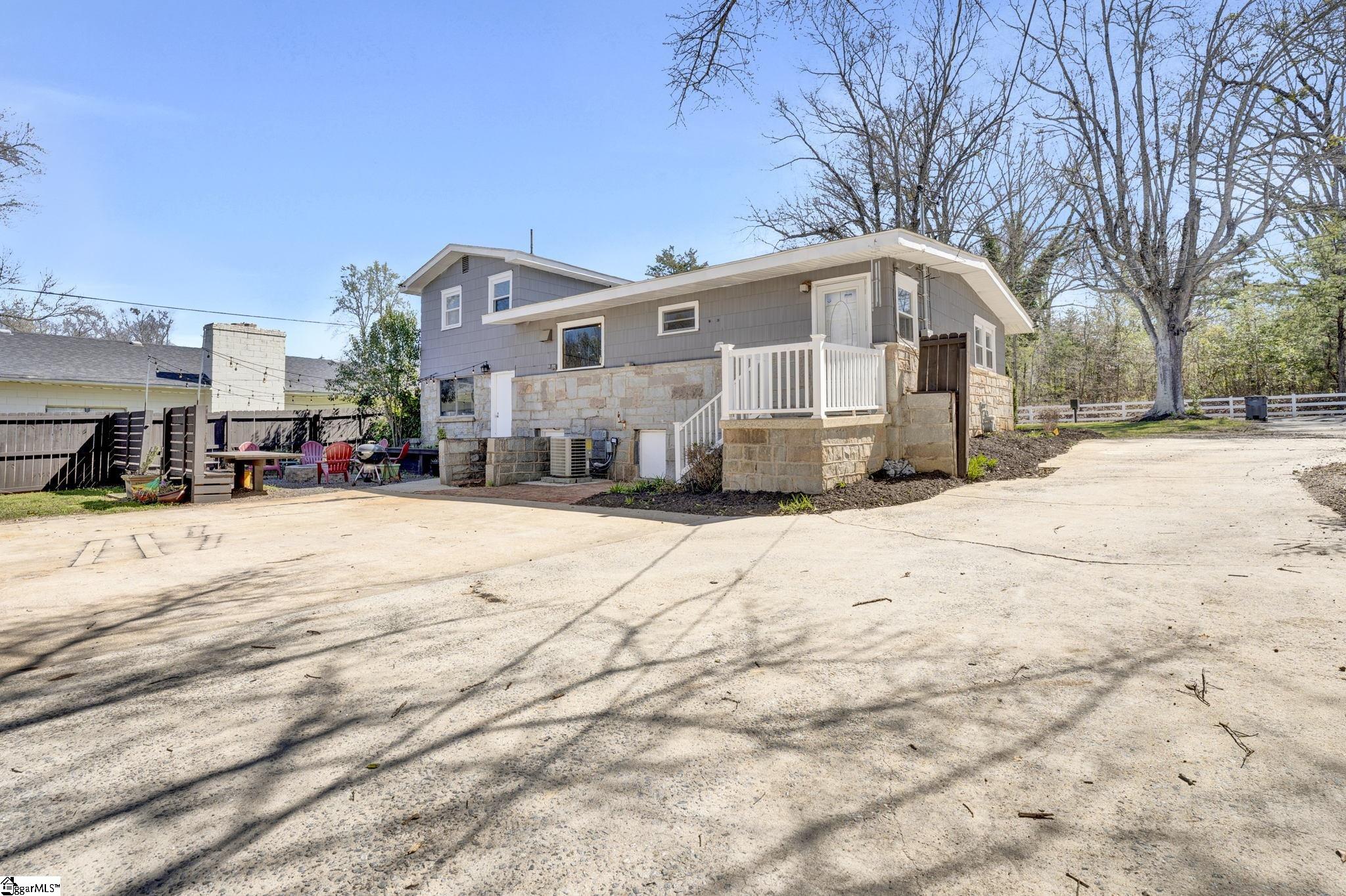 237 Old Grove Road Greenville, SC 29605 - Photo 34 of 36