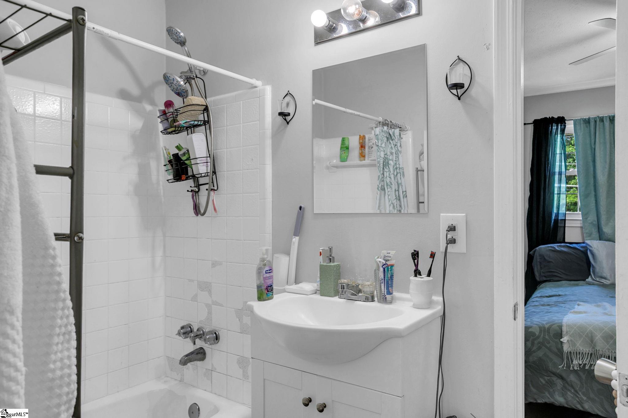 89 Montague Road, Unit S A & B Greenville, SC 29617 - Photo 13 of 27