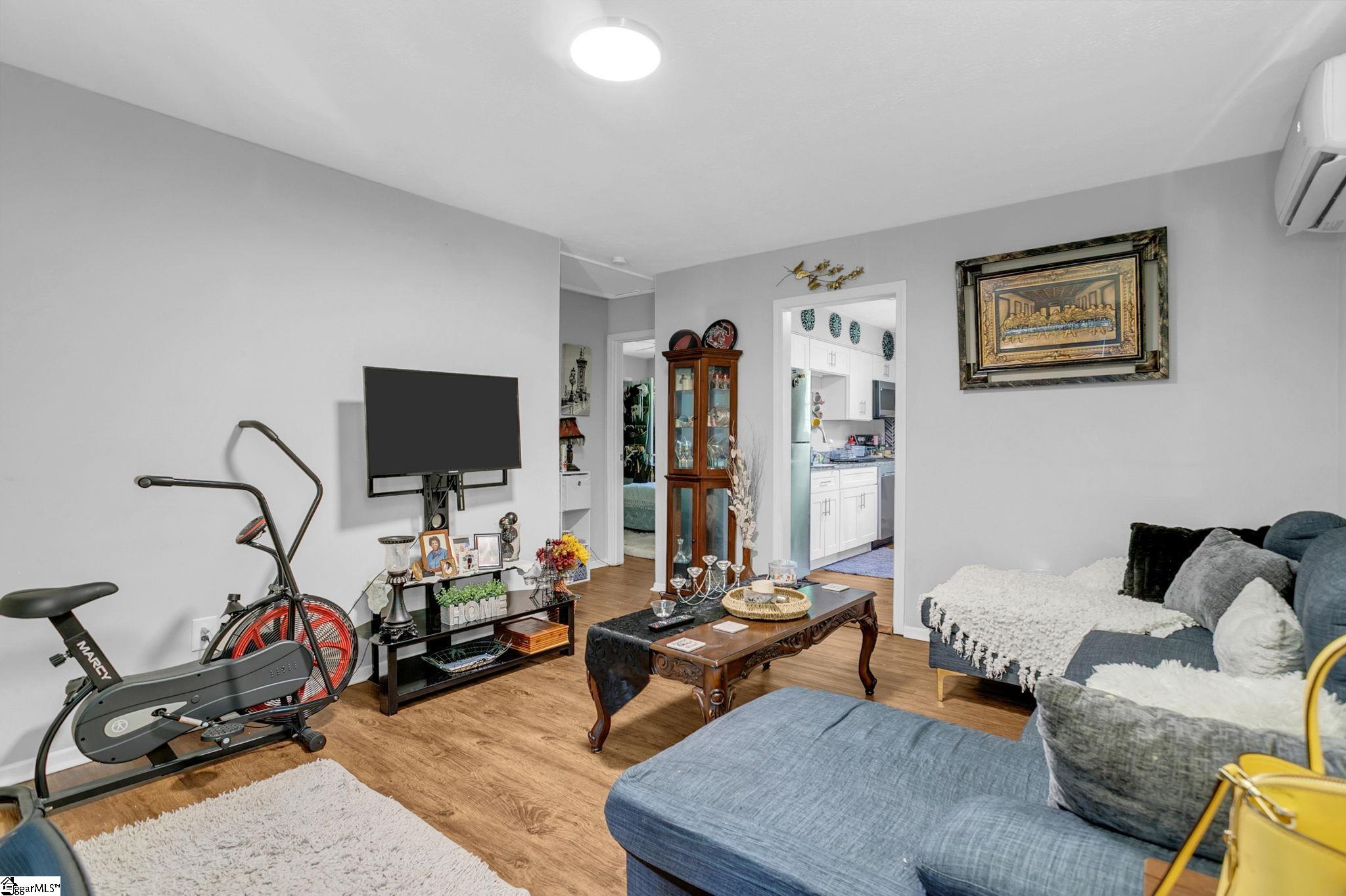 89 Montague Road, Unit S A & B Greenville, SC 29617 - Photo 3 of 27