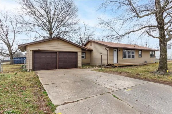 $135,000 | 111 North Park Boulevard, Coffeyville, KS 67337