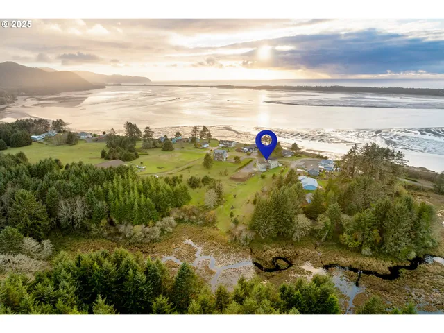 $870,000 | 4955 Bourbon Place West, Tillamook, OR 97141