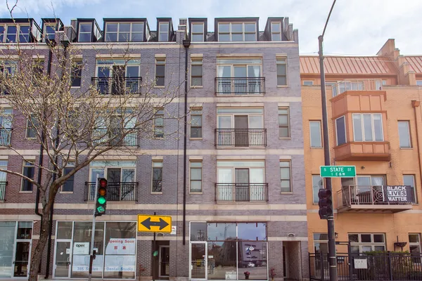 $4,000 | 1845 South State Street, Unit 4, Chicago, IL 60616