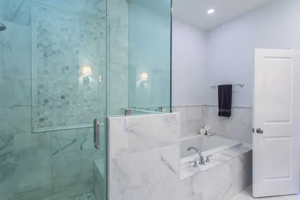 $4,000 | 1845 South State Street, Unit 4, Chicago, IL 60616