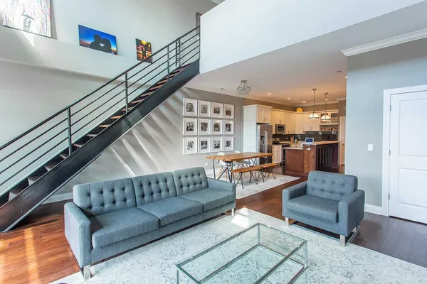 $4,000 | 1845 South State Street, Unit 4, Chicago, IL 60616