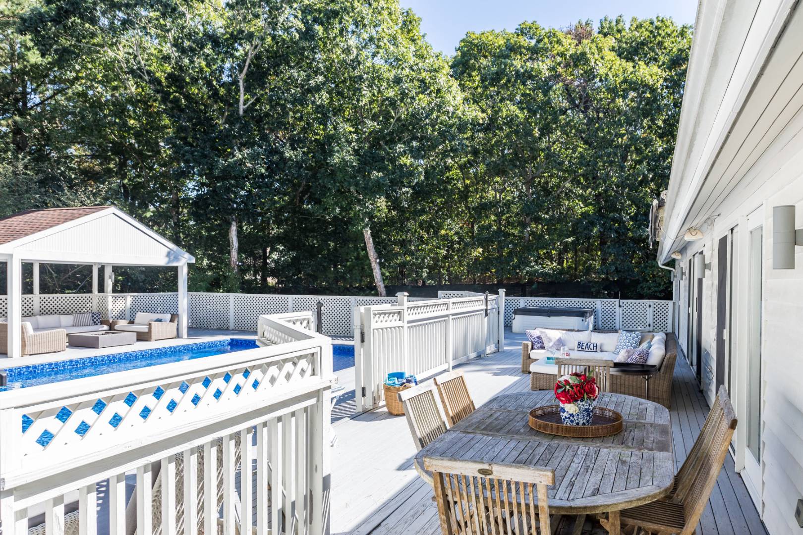 34 West Gate Road Wainscott, NY 11975 - Photo 4 of 14