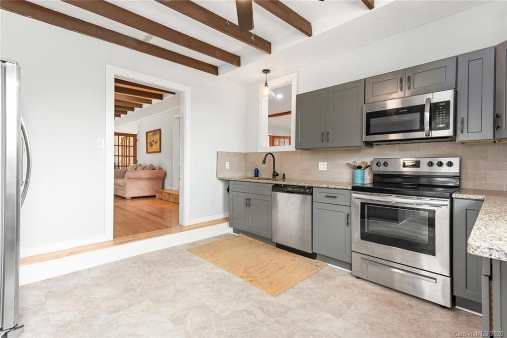 77 Grandview Road Asheville, NC 28806 - Photo 14 of 30 Gallery Image 14