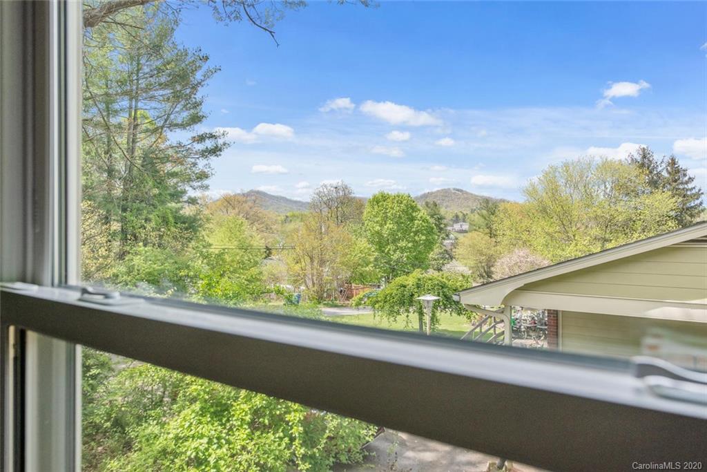 77 Grandview Road Asheville, NC 28806 - Photo 22 of 30 Gallery Image 22