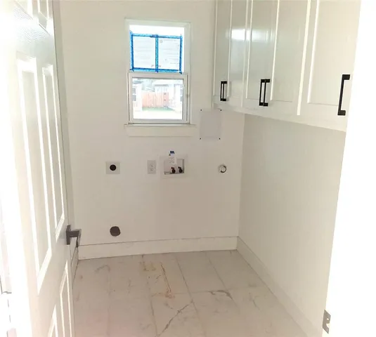 $251,000 | 1212 South Rockwall Avenue, Terrell, TX 75160