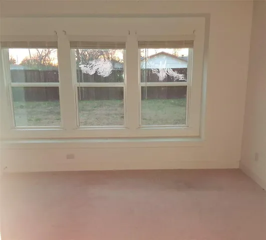 $251,000 | 1212 South Rockwall Avenue, Terrell, TX 75160