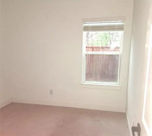 $213,350 | 1212 South Rockwall Avenue, Terrell, TX 75160