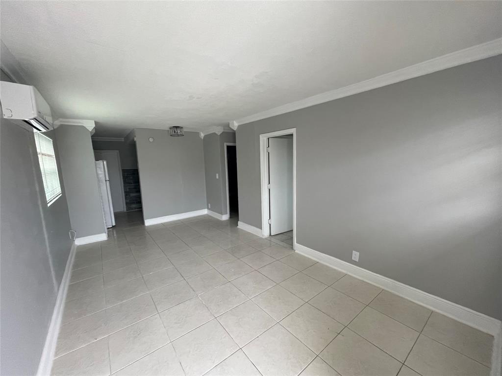 2301 Northwest 23rd Lane, Unit 12 Fort Lauderdale, FL 33311 - Photo 13 of 14