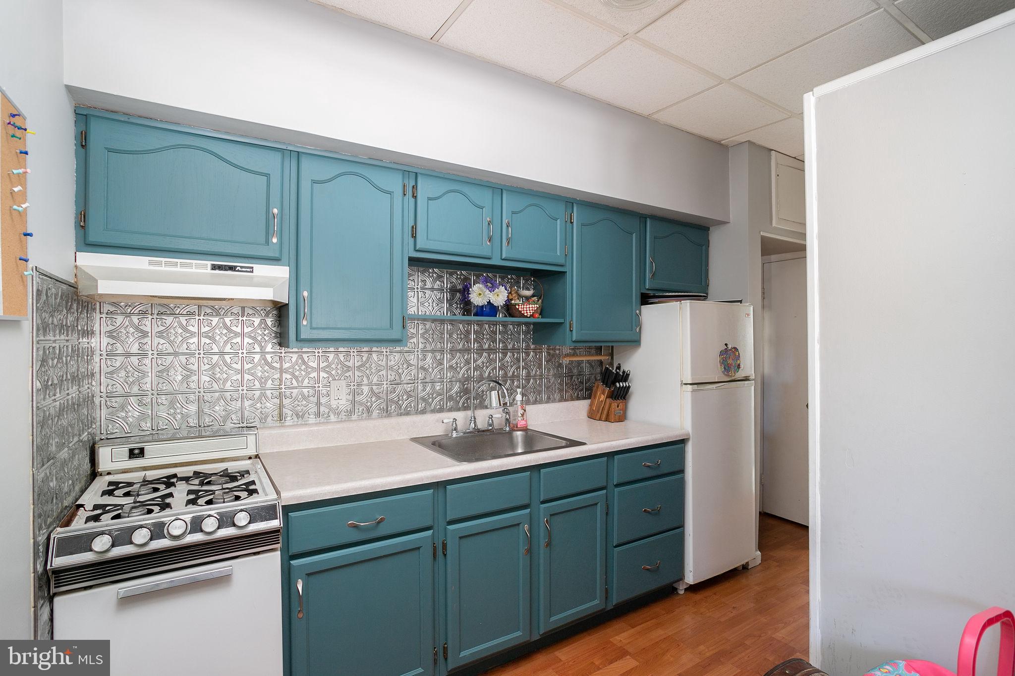 3380 Nottingham Way Hamilton, NJ 08690 - Photo 10 of 25 Inlaw Kitchen