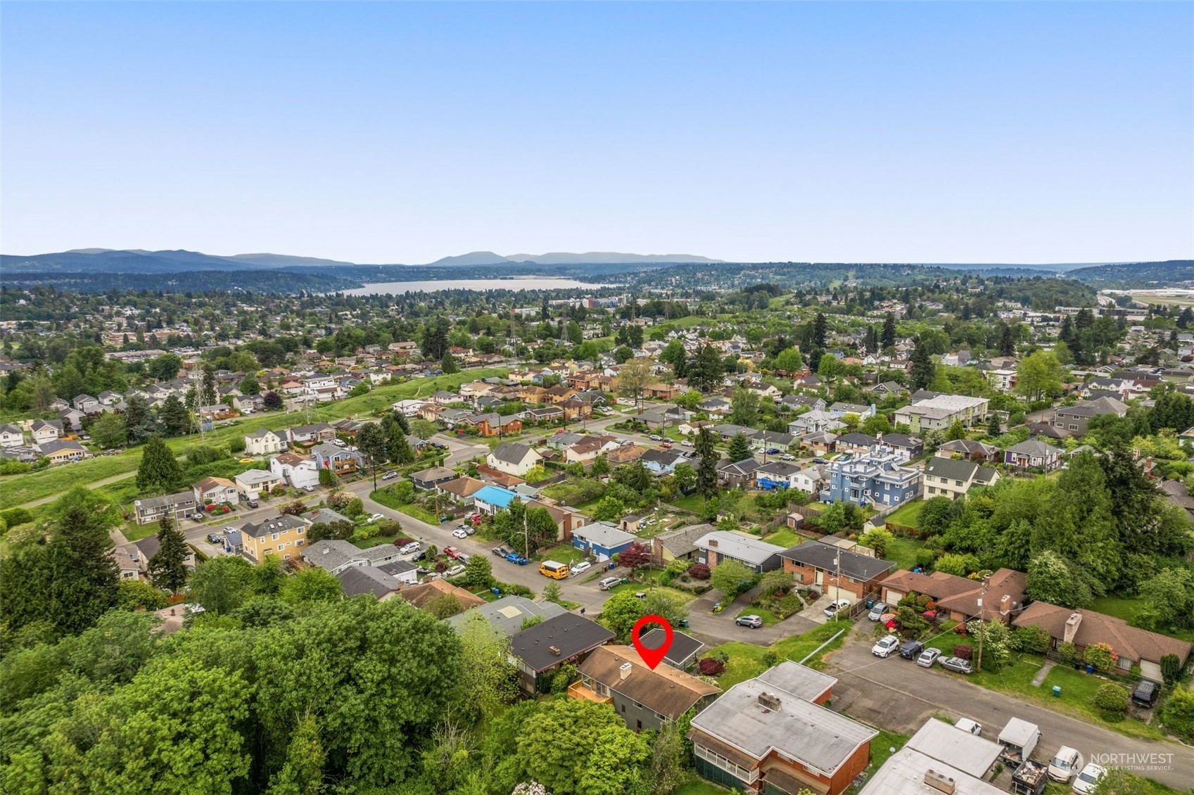 2520 South Raymond Street Seattle, WA 98108 - Photo 13 of 39 an aerial view of residential houses with city view
