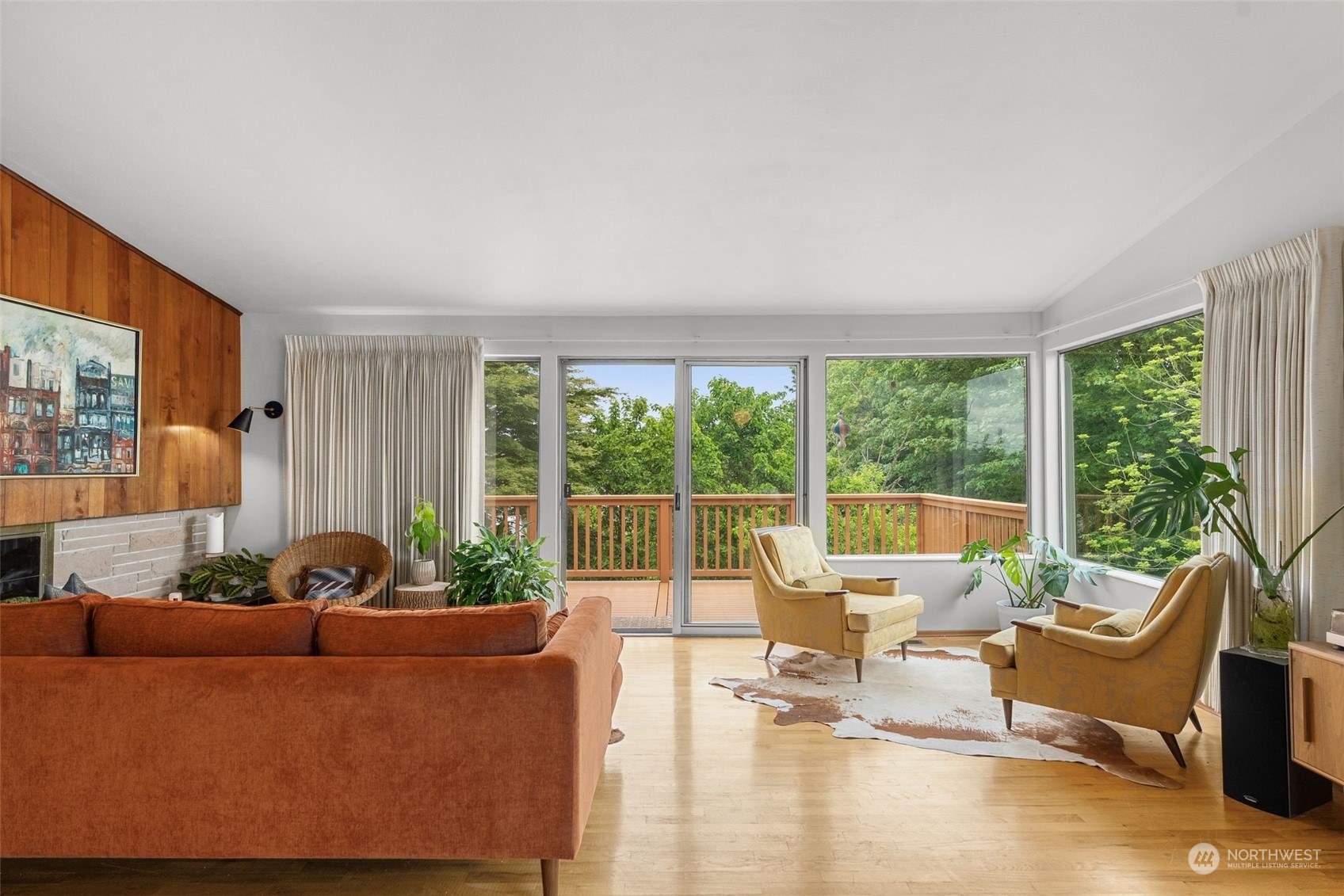 2520 South Raymond Street Seattle, WA 98108 - Photo 5 of 39 a living room with furniture and a large window