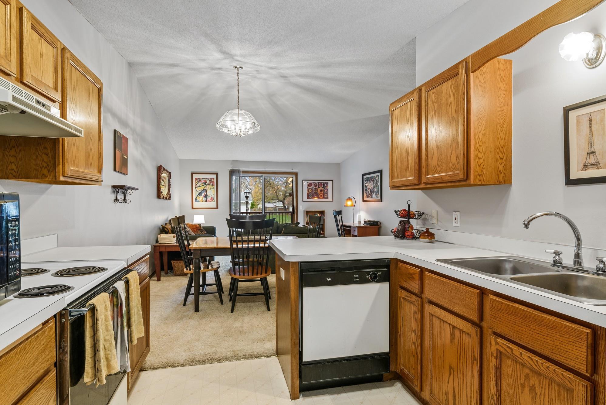 120 Ruth Street North, Unit 4 St. Paul, MN 55119 - Photo 11 of 20 Gallery Image 11