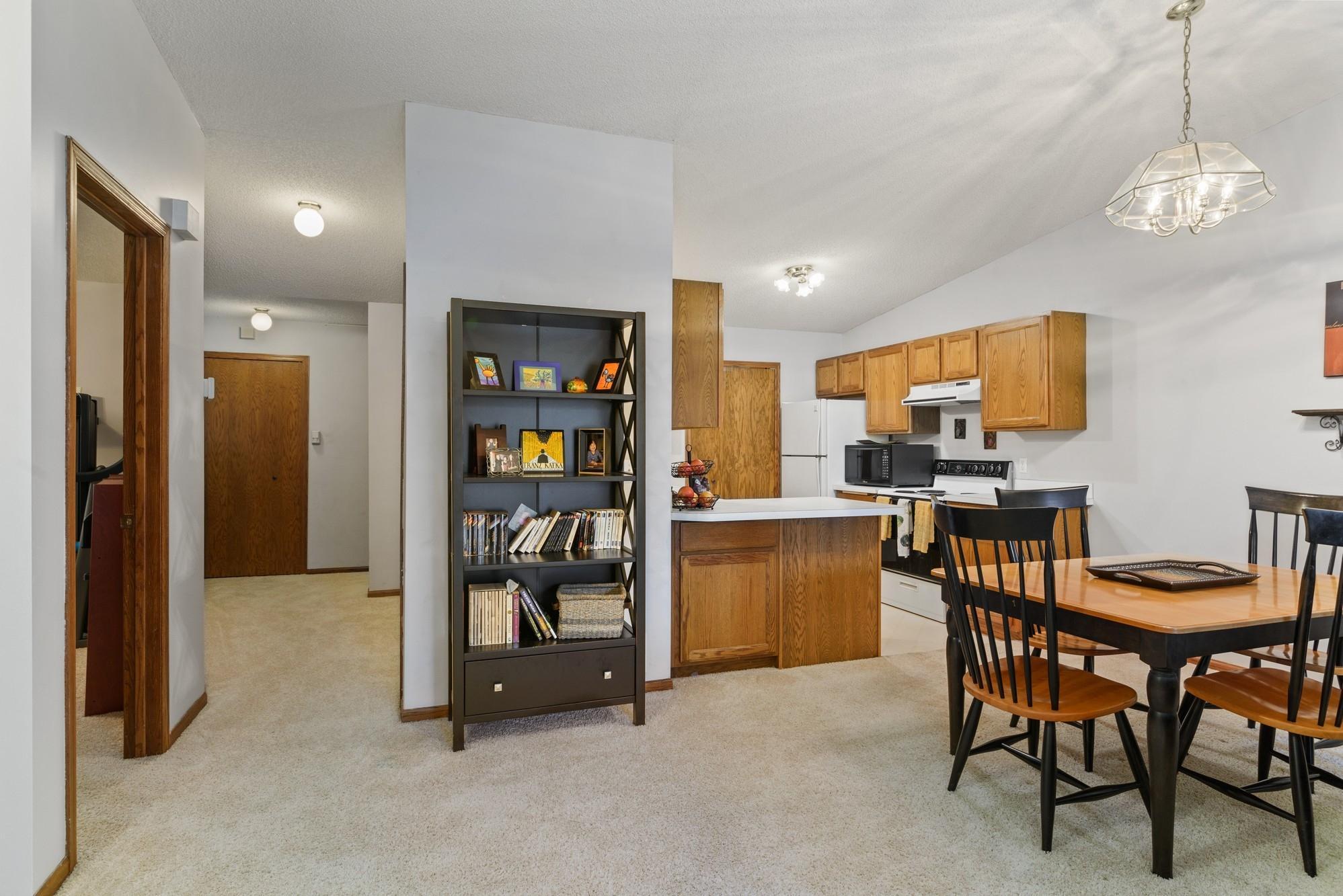 120 Ruth Street North, Unit 4 St. Paul, MN 55119 - Photo 3 of 20 Gallery Image 3