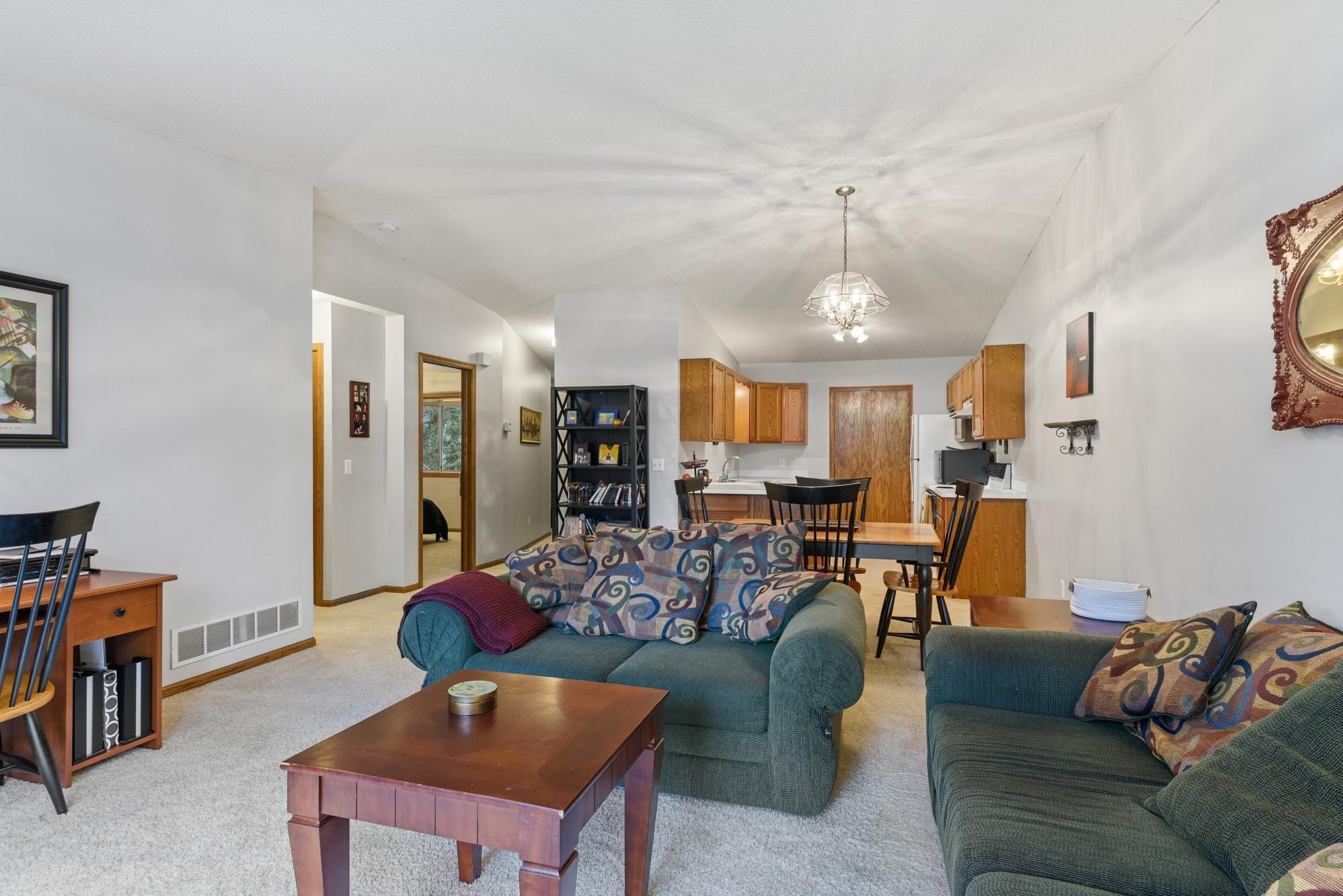 120 Ruth Street North, Unit 4 St. Paul, MN 55119 - Photo 5 of 20 Gallery Image 5