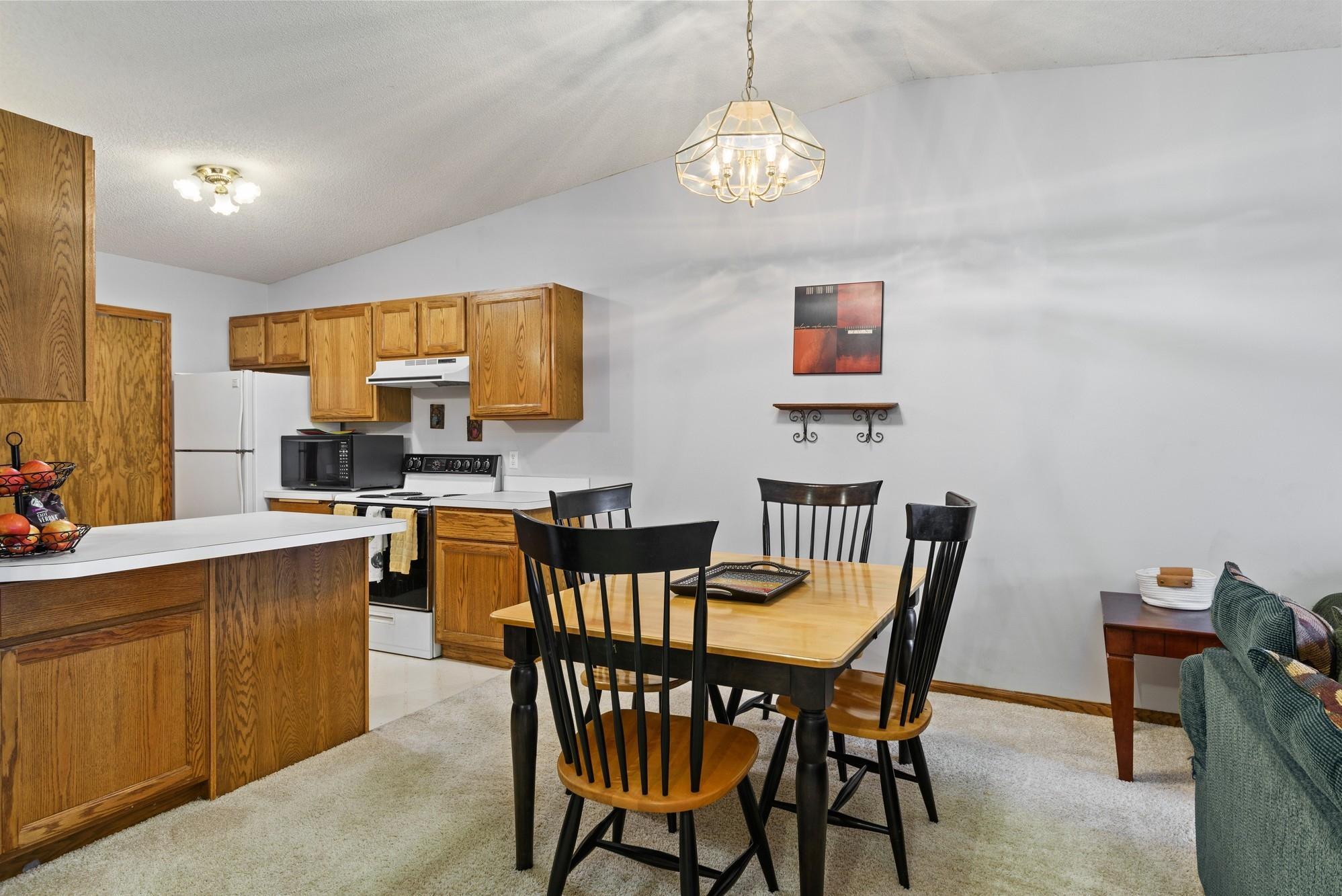 120 Ruth Street North, Unit 4 St. Paul, MN 55119 - Photo 6 of 20 Gallery Image 6