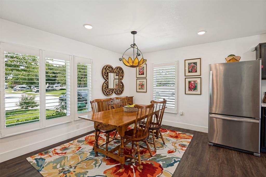 9824 Witham Street Dallas, TX 75220 - Photo 7 of 25 Dining area