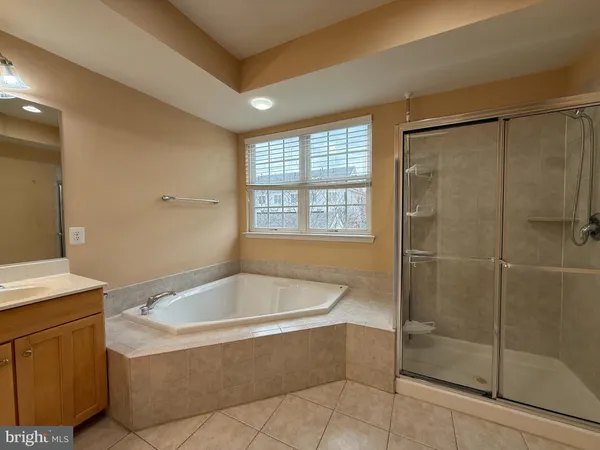 $3,950 | 22949 Fanshaw Square, Brambleton, VA 20148