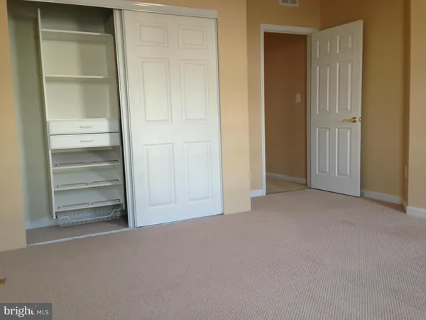 $3,950 | 22949 Fanshaw Square, Brambleton, VA 20148