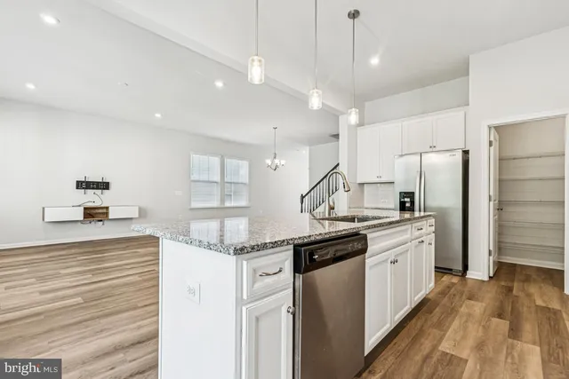 $749,990 | 17815 Woods Overlook Drive, Dumfries, VA 22026