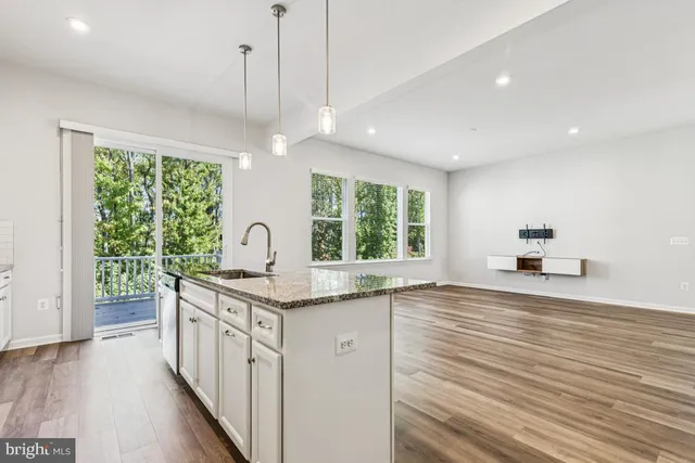 $749,990 | 17815 Woods Overlook Drive, Dumfries, VA 22026