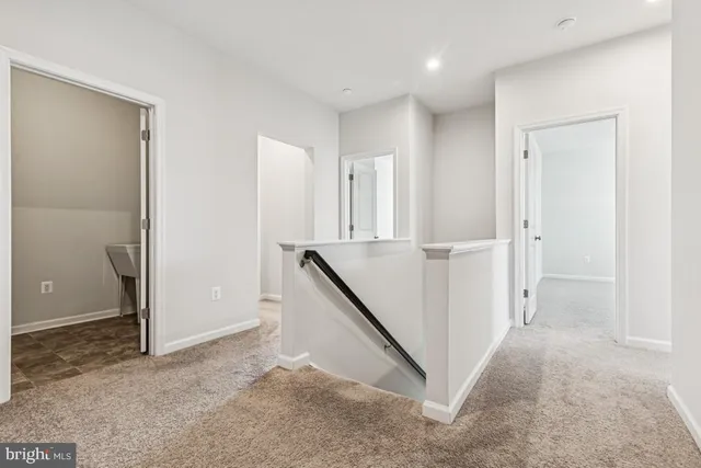 an entryway in a hall with an entryway