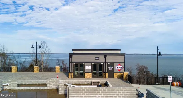 $749,990 | 17815 Woods Overlook Drive, Dumfries, VA 22026