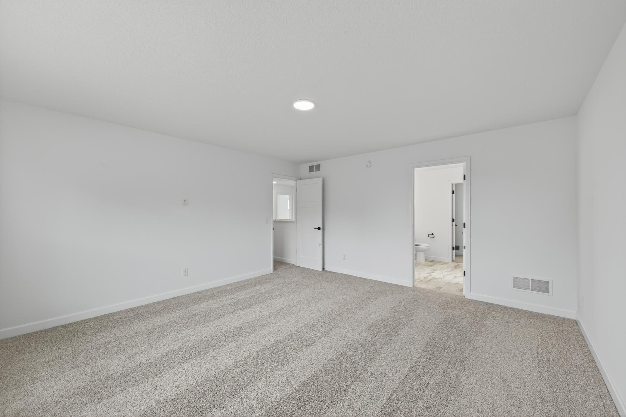 5424 Tallow Tree Lane St. Paul, MN 55129 - Photo 14 of 24