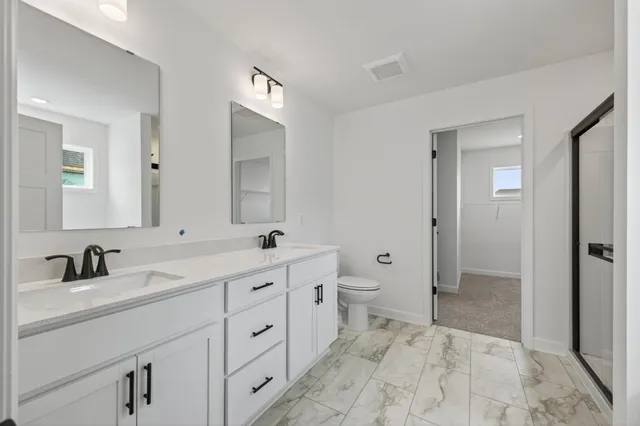 $641,240 | 5424 Tallow Tree Lane, Woodbury, MN 55129